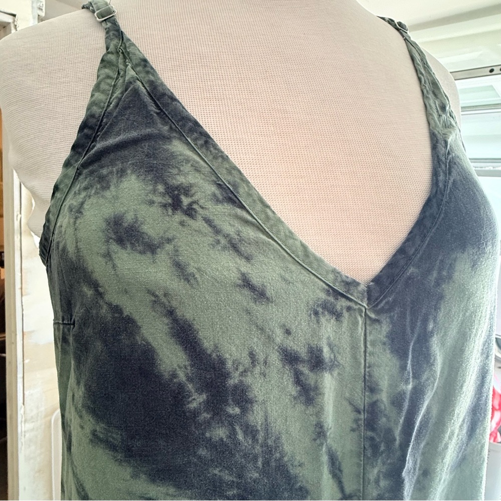 cloth & stone Green Tie-Dye V‑Neck Wide‑Leg Jumpsuit - Picture 9 of 13